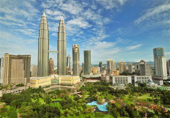 Petronas Twin Towers in Malaysia Petronas Twin Towers in Malaysia