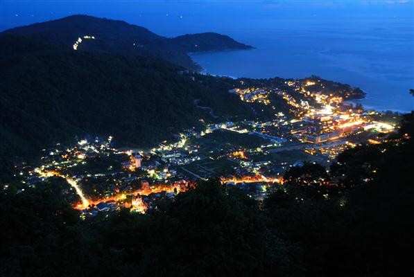 Phuket Stadt bei Nacht