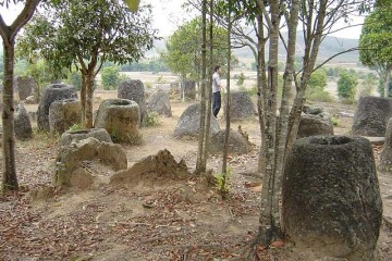 Thong Hay Hin - Ebene der Tonkrüge