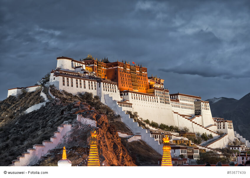 Der PotalaPalast in Lhasa Der PotalaPalast in Lhasa