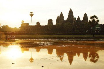 Sonnenaufgang bei Angkor Wat